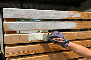 Sonnenmilch fürs Holz