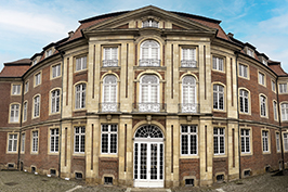 Standölfarben sorgen für barocken Look